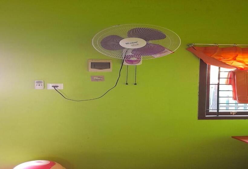 חדר יחיד בסיסי, Spot On 92544 Senja Homestay