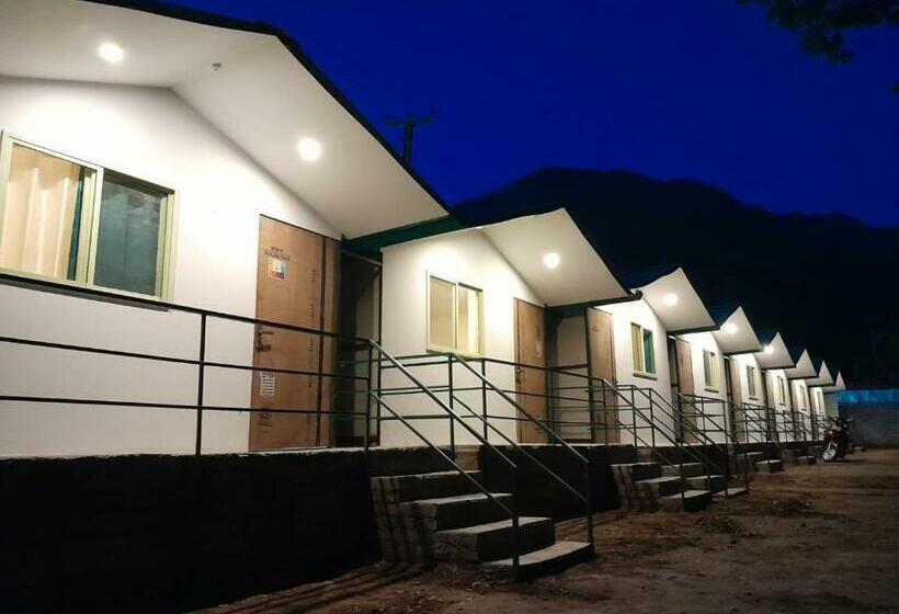 Номер Стандарт Вид на Сад, The Hill Mount Resort Shivpuri