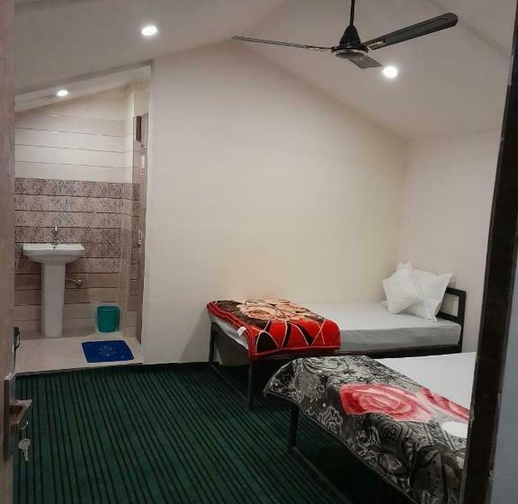 חדר סטנדרט נוף לגינה, The Hill Mount Resort Shivpuri