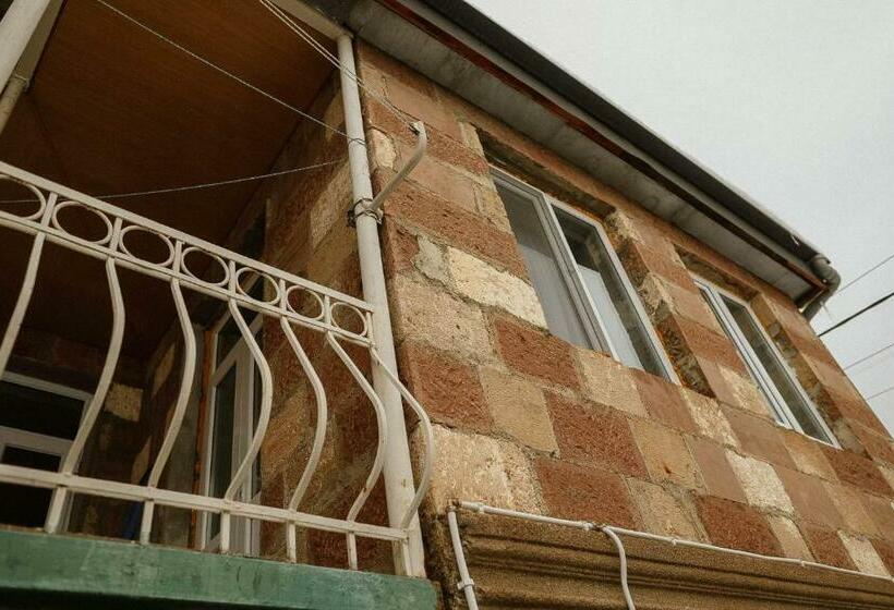 اتاق استاندارد, Arsenas Guest House