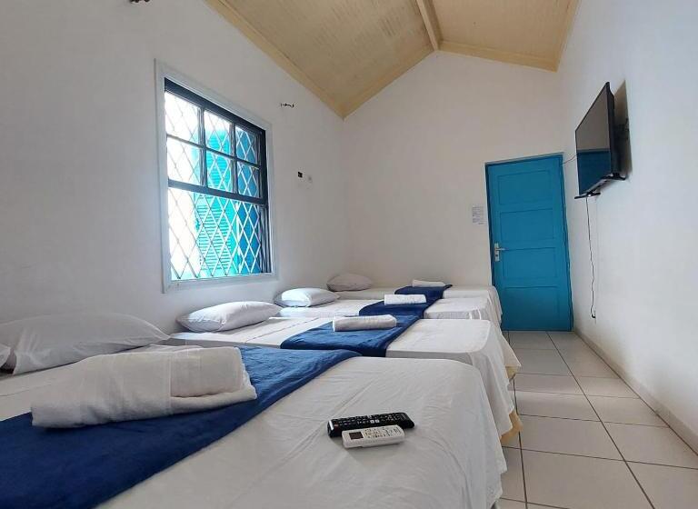 4인용 스탠다드 룸, Pousada Cantinho Do Guarujá I