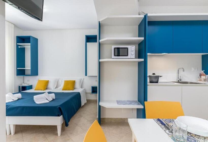استودیوی استاندارد با چشم‌انداز دریا, Calanca Apulian Residence