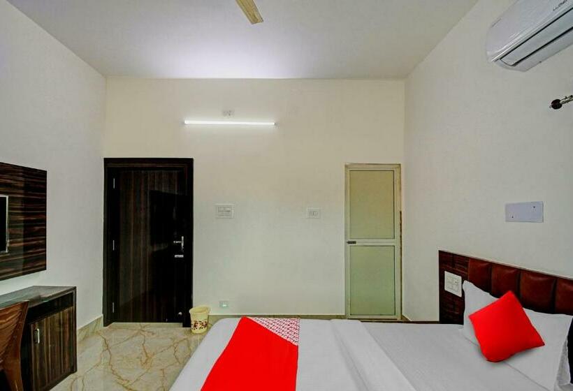 Klassiskt Trippelrum, Oyo Flagship 81218 Cool Light Residency