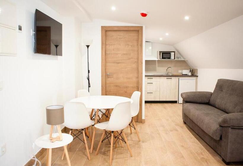 דירת חדר, Pension Restaurante Angel