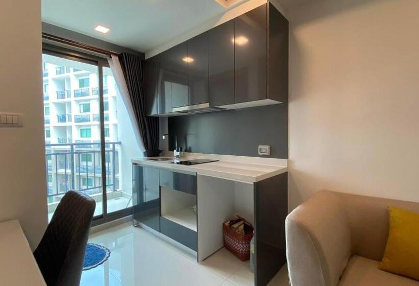 1 Bedroom Apartment Pool View, Arcadia Beach Continental