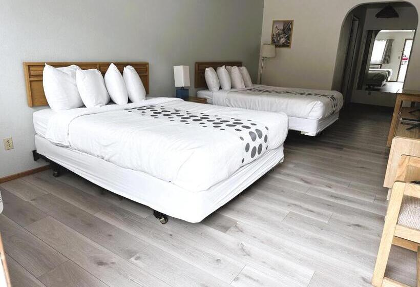 Standard Room, 191   Moab