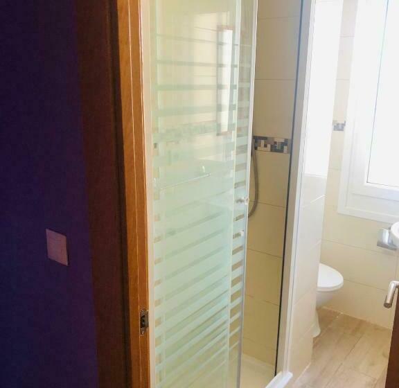 חדר משפחתי, Hostal Juli Bureba