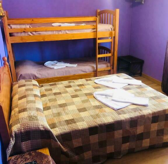 חדר משפחתי, Hostal Juli Bureba