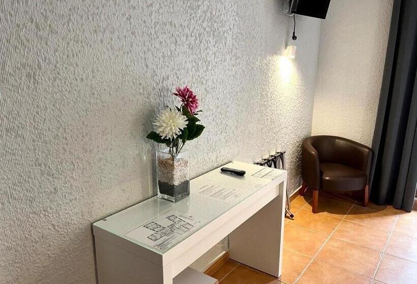 חדר סטנדרט לשלושה, Acebo Plaza Mayor