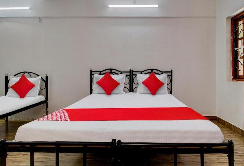 Klassiskt Trippelrum, Oyo Flagship 81059 Villagrande By Emmanuel