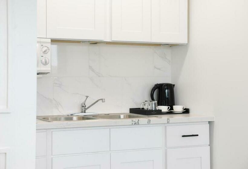 Люкс Superior, Tano Guam