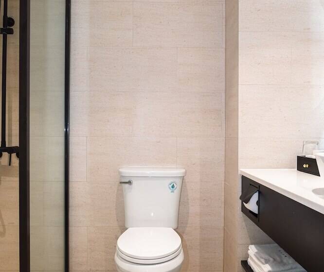 Номер Deluxe, Tano Guam