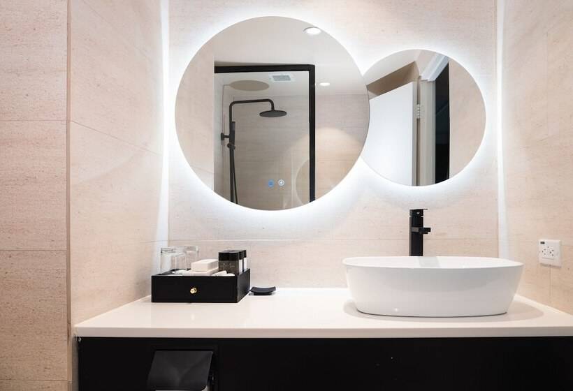 Номер Deluxe, Tano Guam