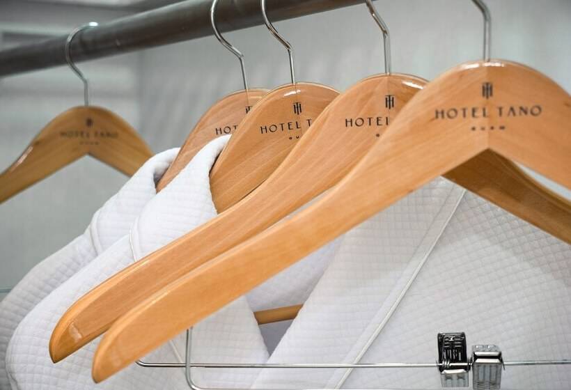 Номер Deluxe, Tano Guam