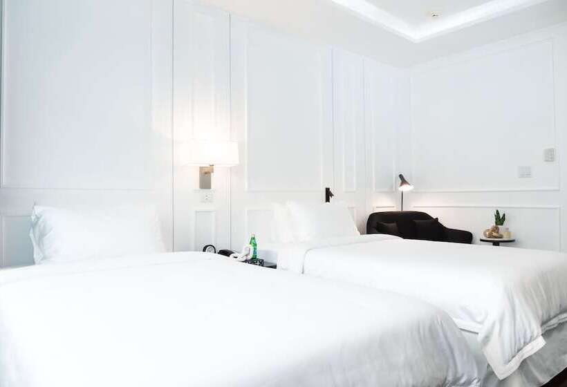 Номер Deluxe, Tano Guam