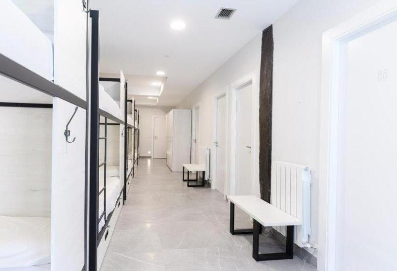 패밀리 룸, Logunes