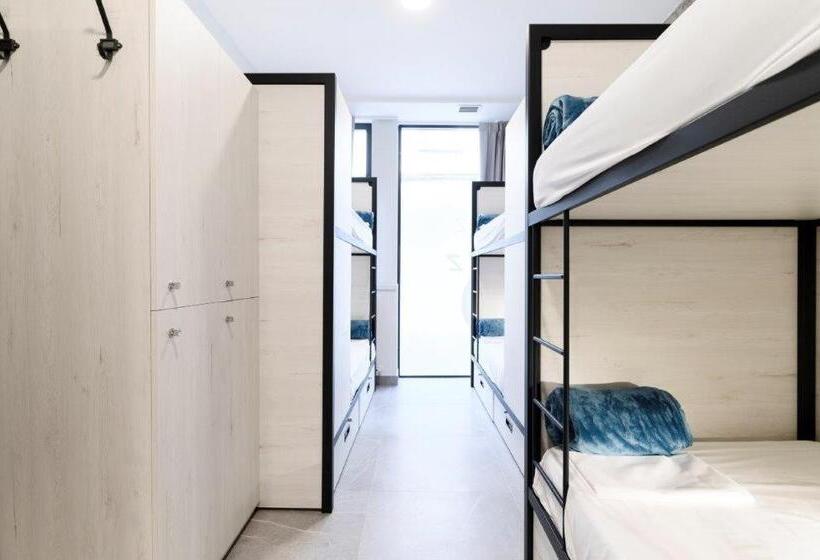 패밀리 룸, Logunes