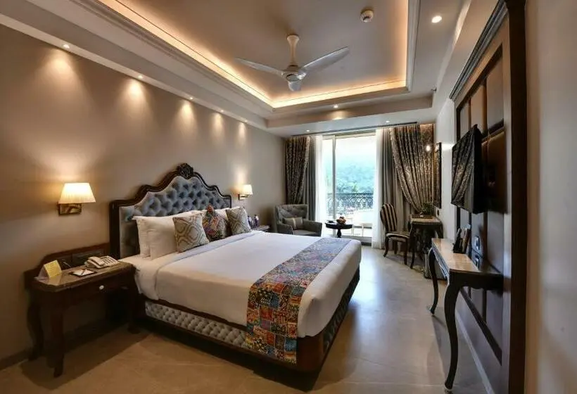スーペリアールーム, The Fern Shelter Resort Palghar