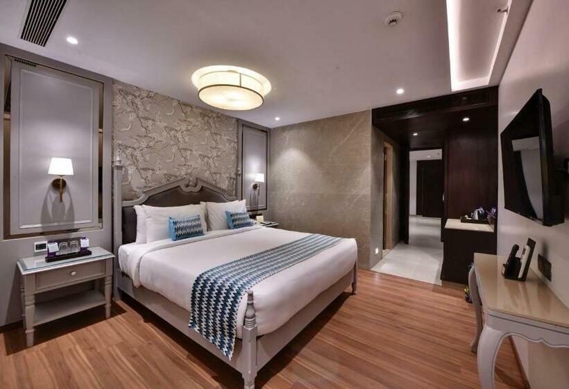 جناح, The Fern Shelter Resort Palghar