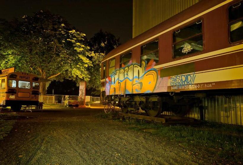 Номер Стандарт, Basecamp Bonn