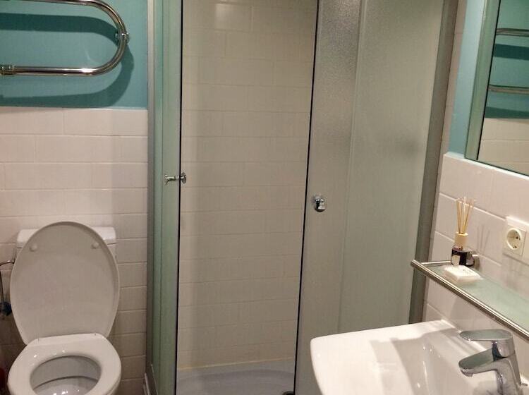 이코노미 룸, Bergbach