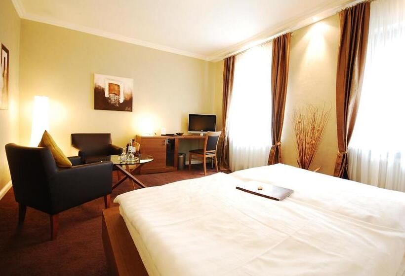 デラックスルーム, Binz