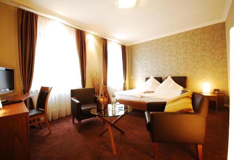 デラックスルーム, Binz