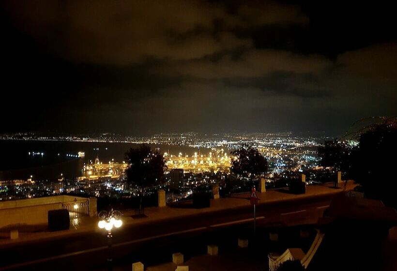 スタンダードルーム, Drei Schweizer