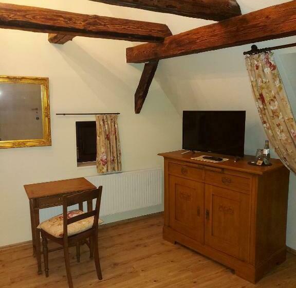 Standard Værelse, Ehinger Rose