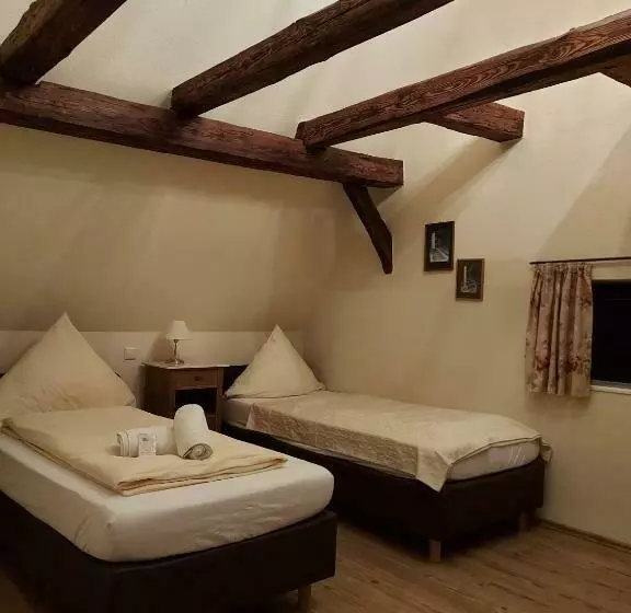 Quarto standart individual, Ehinger Rose