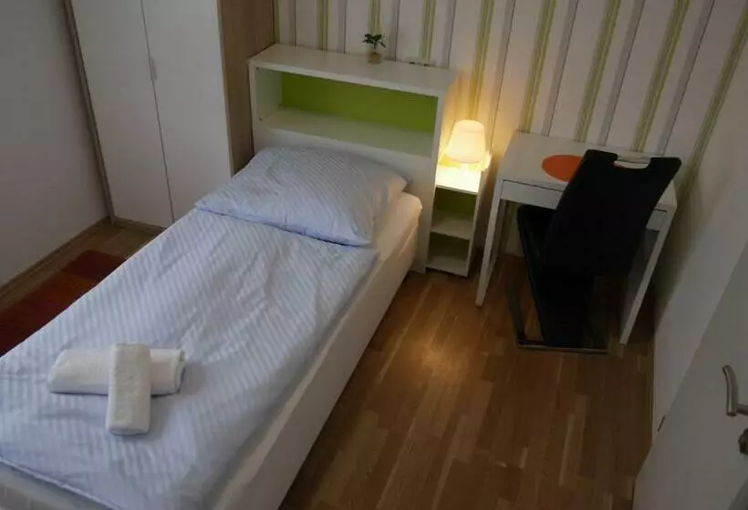 اتاق استاندارد یک نفره, Gästehaus Hanseat