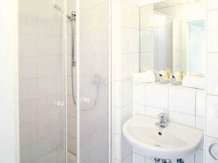 חדר סטנדרט לשלושה, Haus Am Bach   Gemütliche Pension