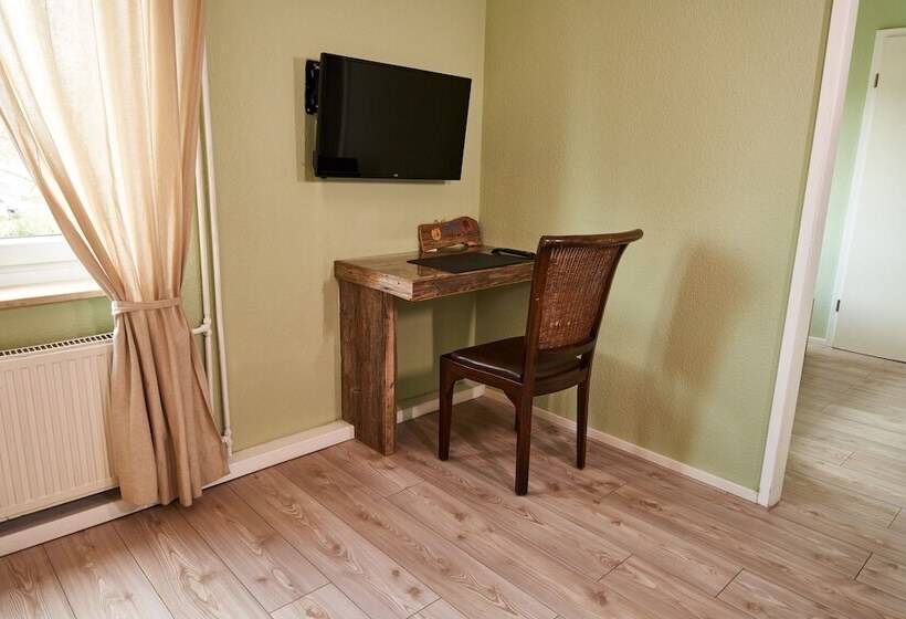 חדר סטנדרט לשלושה, Haus Am Bach   Gemütliche Pension