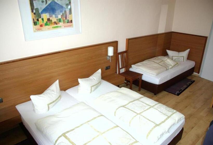 חדר סטנדרט לשלושה, Landgasthof Heerlein