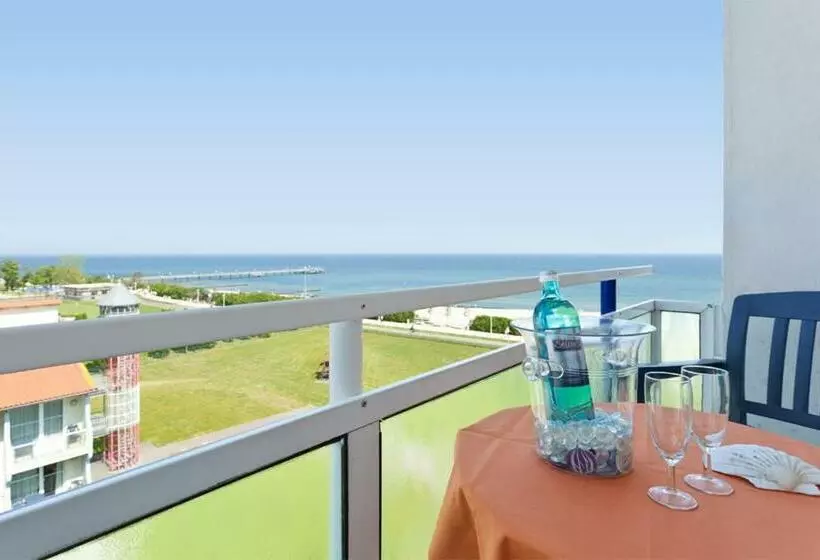サイドオーシャンビュースタンダードルーム, Morada Resort Kuhlungsborn