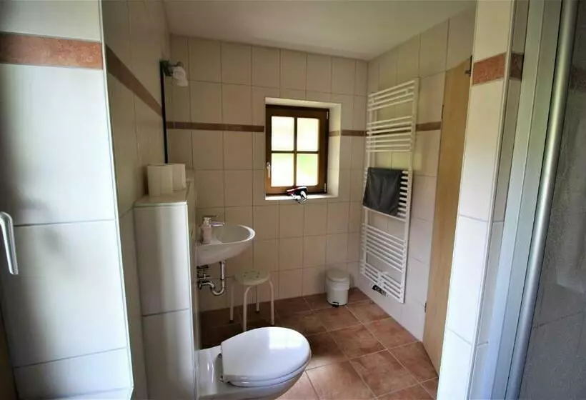 اتاق استاندارد با چشم‌انداز باغ, Gasthof Wimbachklamm