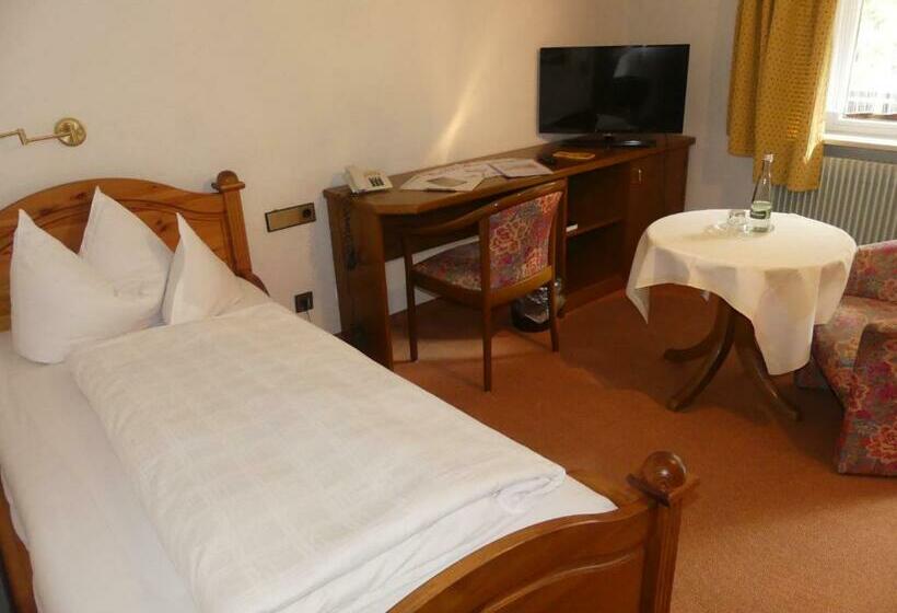 单人经济间, Schwarzwaldhotel Klumpp