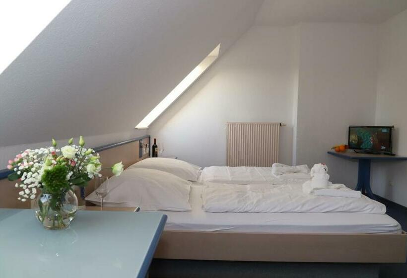 Номер Стандарт, Smart Hostel By Landgasthof Velber 24h7d