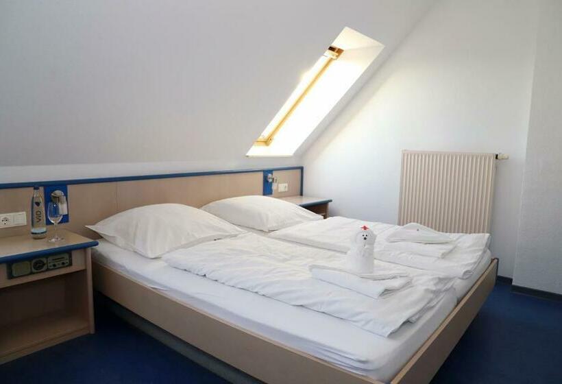 Номер Стандарт, Smart Hostel By Landgasthof Velber 24h7d
