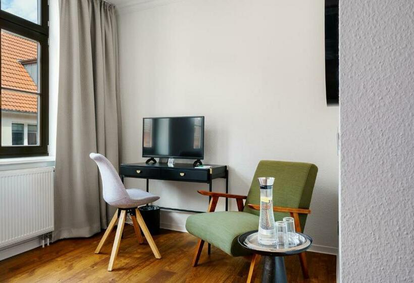 חדר סטנדרט, Waren Alte Warener Zeitung