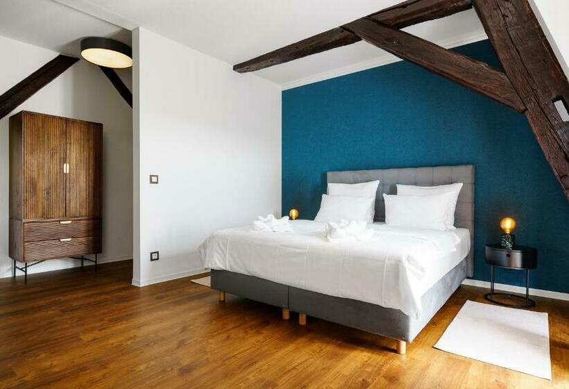 חדר סטנדרט, Waren Alte Warener Zeitung