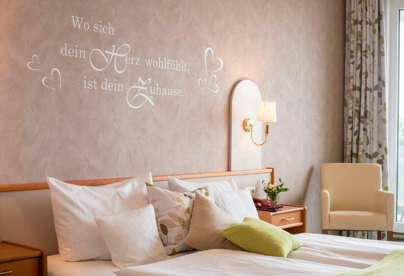 海景标准间带阳台, Plusnaturhotel Direkt Am Ederseeufer Waldhotel Wiesemann Und Ferienapartments