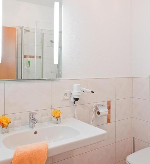 1 Bedroom Apartment Lake View, Plusnaturhotel Direkt Am Ederseeufer Waldhotel Wiesemann Und Ferienapartments