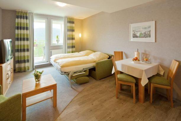 1 Bedroom Apartment Lake View, Plusnaturhotel Direkt Am Ederseeufer Waldhotel Wiesemann Und Ferienapartments