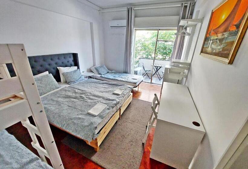 Cameră Cvadruplă Standard, Obrigado Lisboa