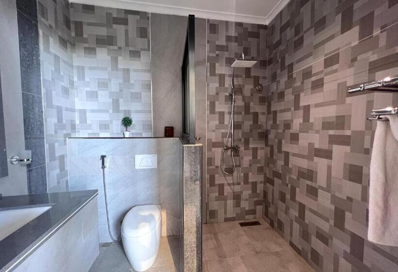 اتاق استاندارد با بالکن, Yayo Masaki