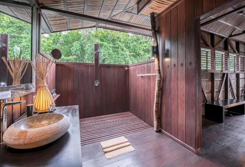 デラックスルーム, Papua Paradise Eco Resort