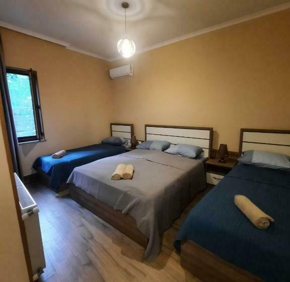 اتاق استاندارد, Guest House N&n