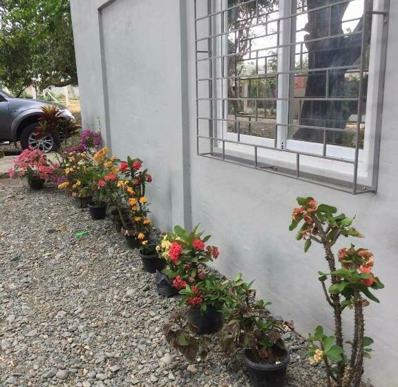 غرفة عائلية, Teddys Bed & Breakfast Lodge