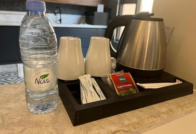 Вилла с 1 спальней и бассейном, Alrayah